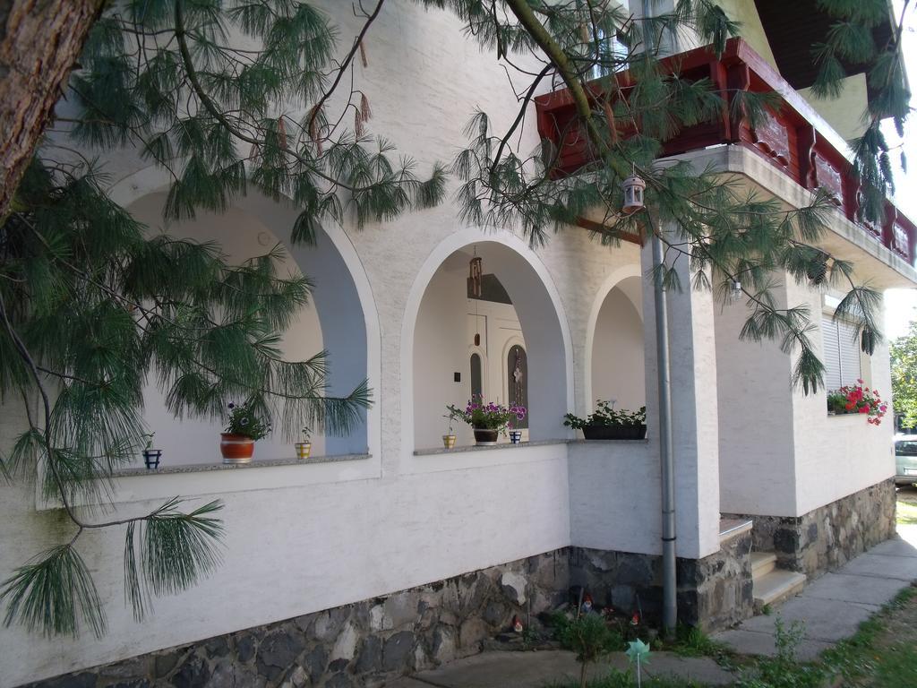 דירות Kehidakustány Viola Vendeghaz מראה חיצוני תמונה